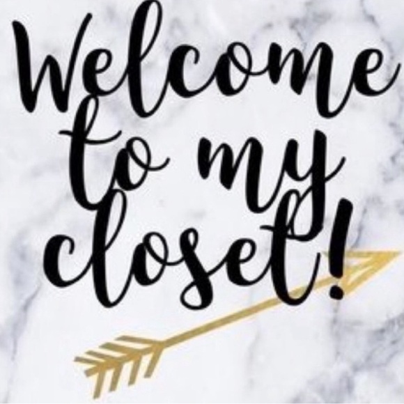 MEET YOUR POSHER - Picture 2 of 3